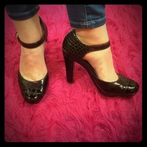 Michael Kors Snakeskin Heels Size 8.5